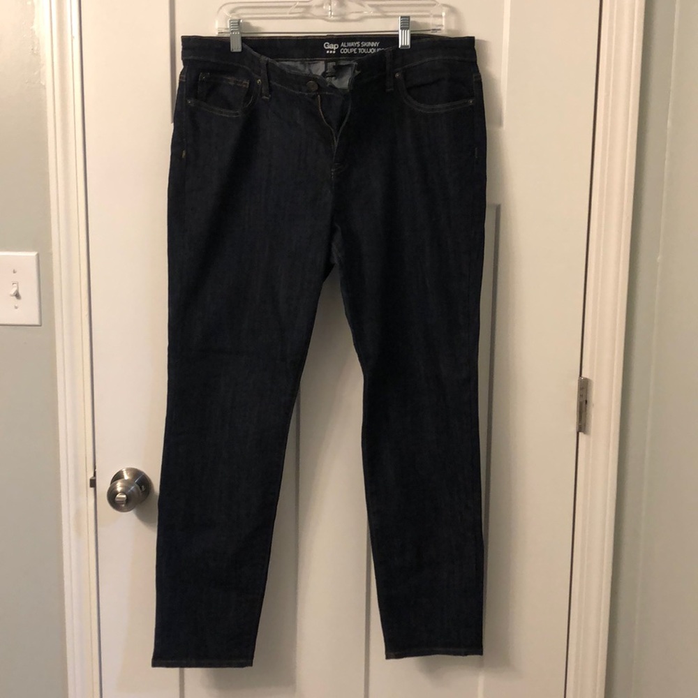 Nearly new dark wash jeans